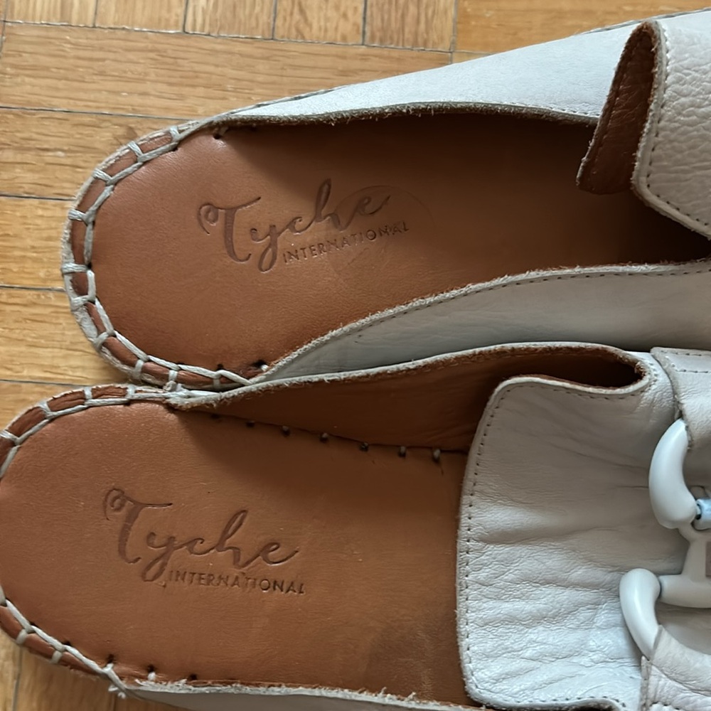 Tyche - Picture 5 of 12